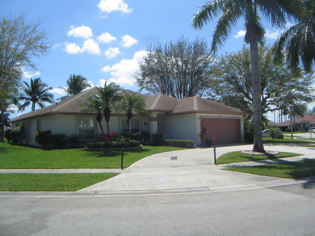 Property Photo:  6435 Terra Rosa Circle  FL 33472 