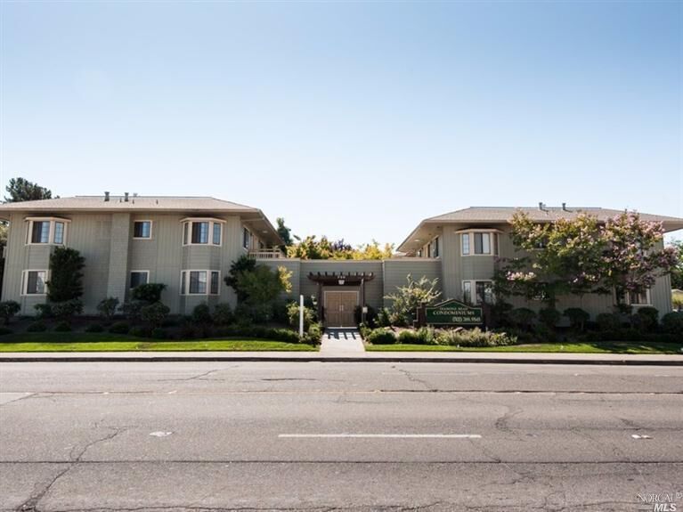 Property Photo: 720 Petaluma Boulevard 35 CA 94952