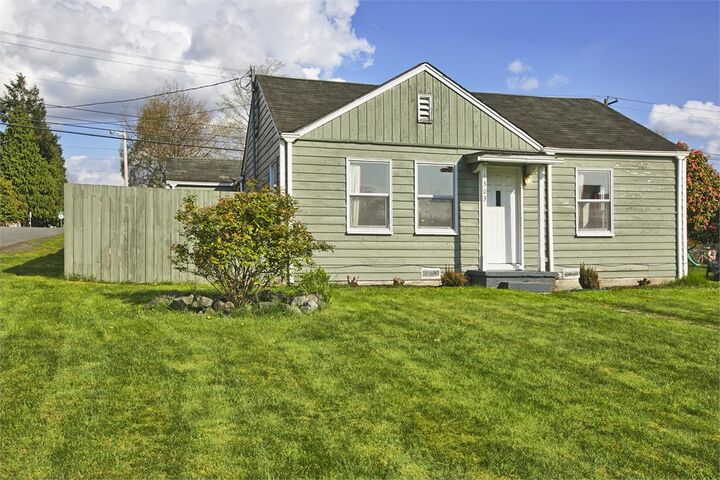 1303 Maple St  Everett WA 98201 photo