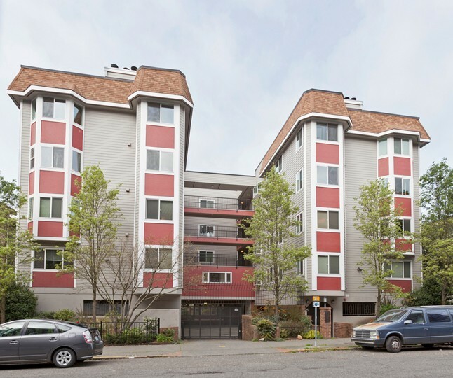 Property Photo:  1617 Summit Ave 41  WA 98122 