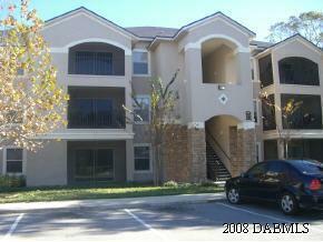 Property Photo:  940 Village Trail  FL 32127 