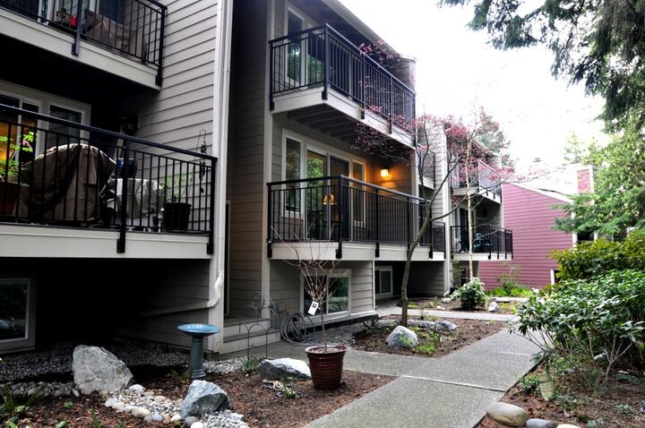 756 N 161st Place  Shoreline WA 98133 photo