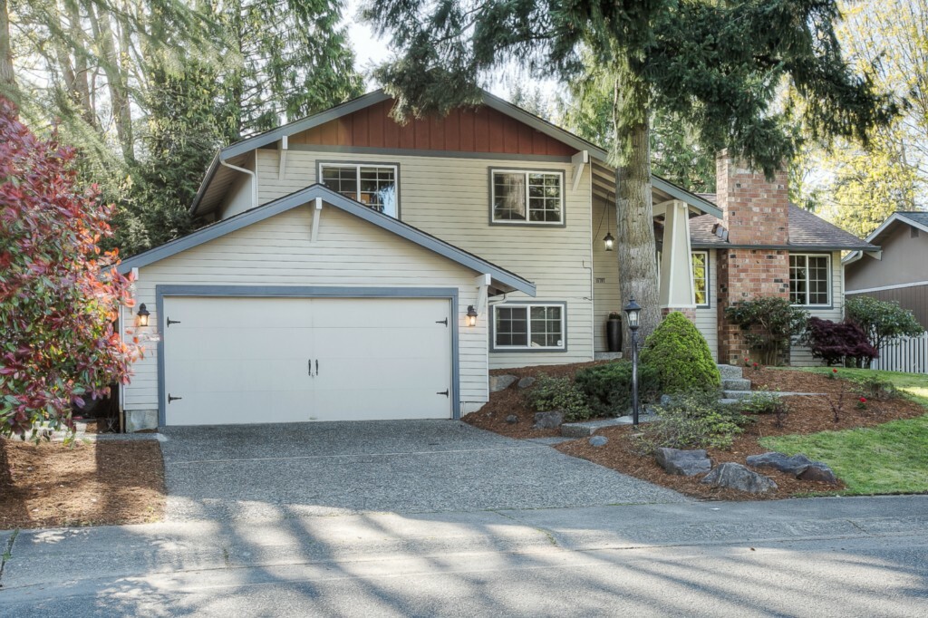 Property Photo:  15707 129th Place SE  WA 98058 