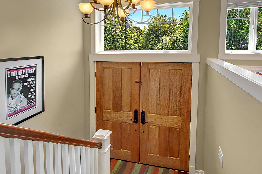 Property Photo: 3214 S Washington St WA 98144