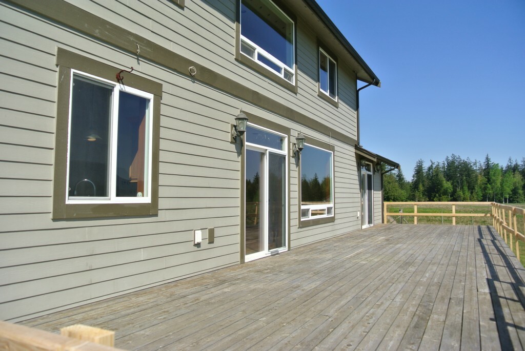 Property Photo:  1970 E Hemmi Rd  WA 98247 