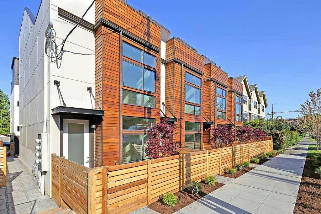 Property Photo:  6911 California Ave SW B  WA 98136 