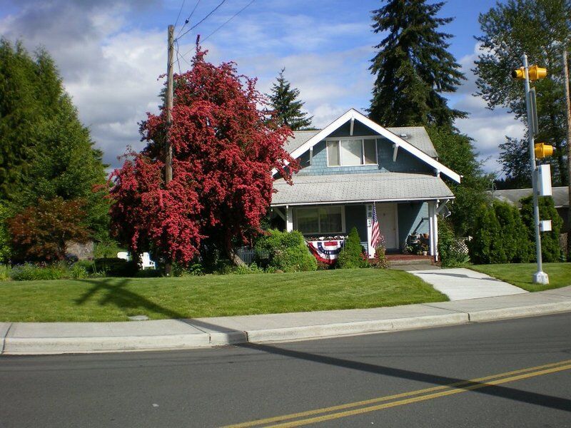 Property Photo: 222 NE 2nd Ave WA 98565