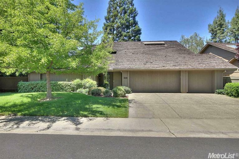 Property Photo:  1908 Hallidee Way  CA 95670 