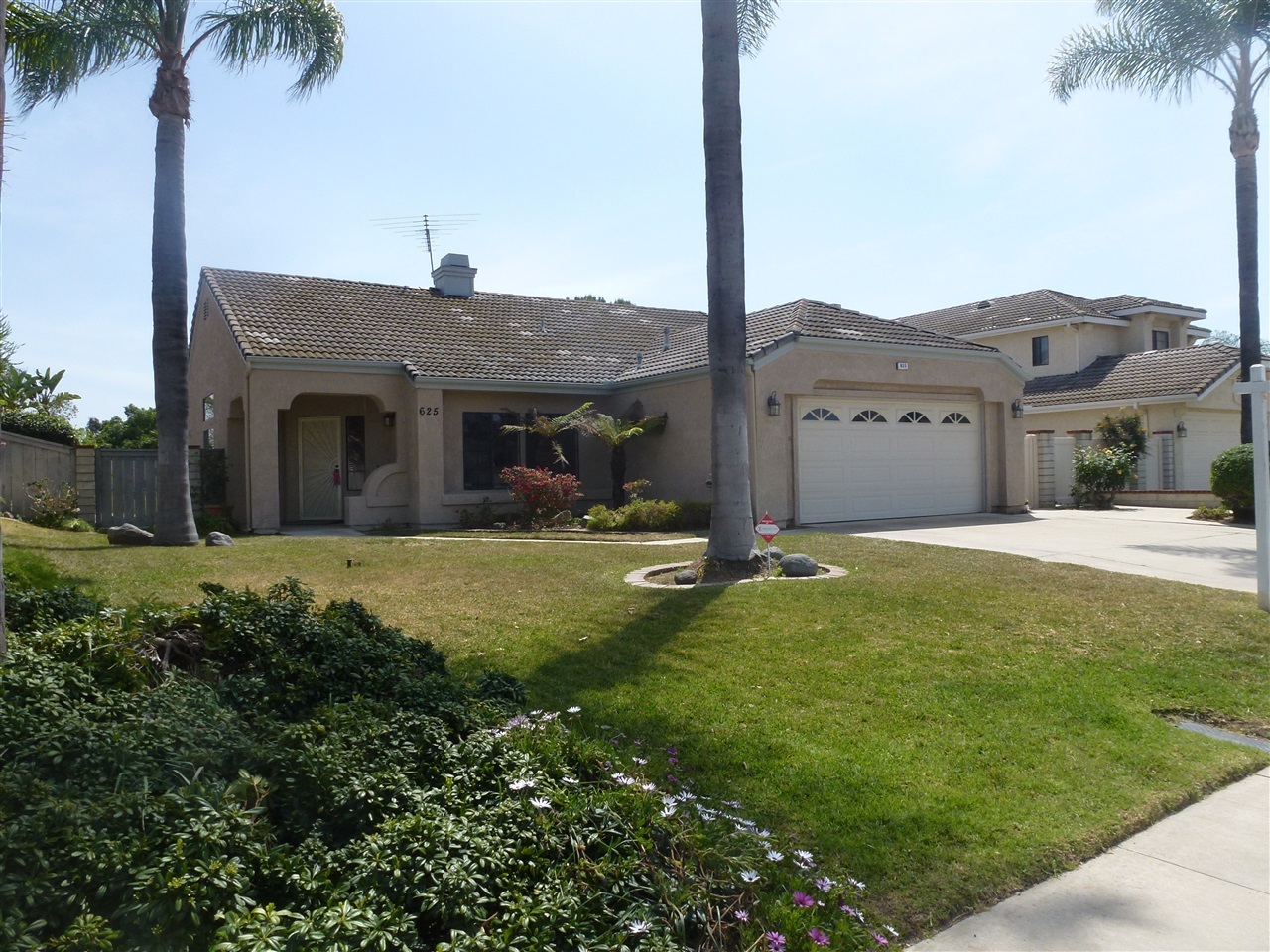 Property Photo: 625 Cortez CA 92084