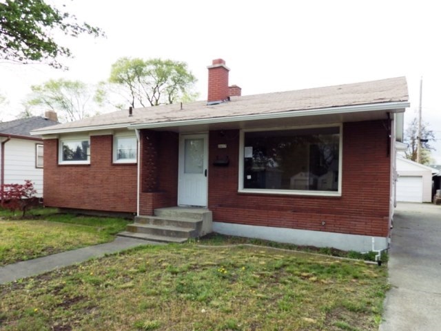 Property Photo: 2617 E Heroy Ave WA 99207