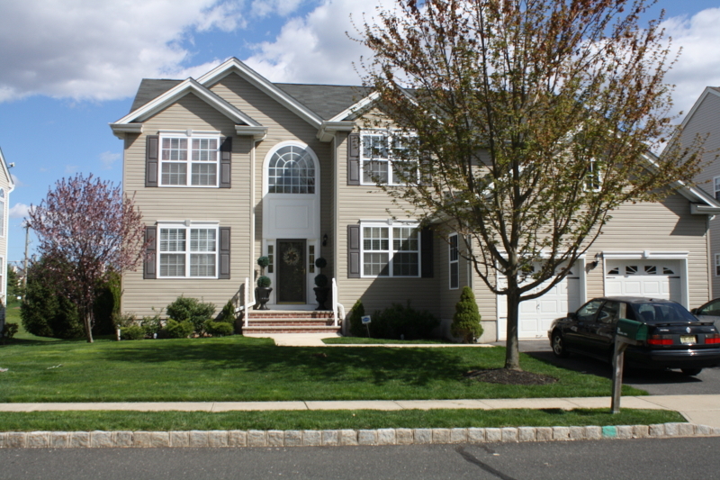 Property Photo: 24 Timberhill Dr NJ 08823