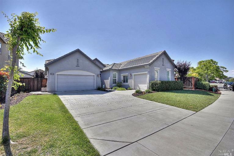Property Photo:  1012 Swan River Court  CA 95687 