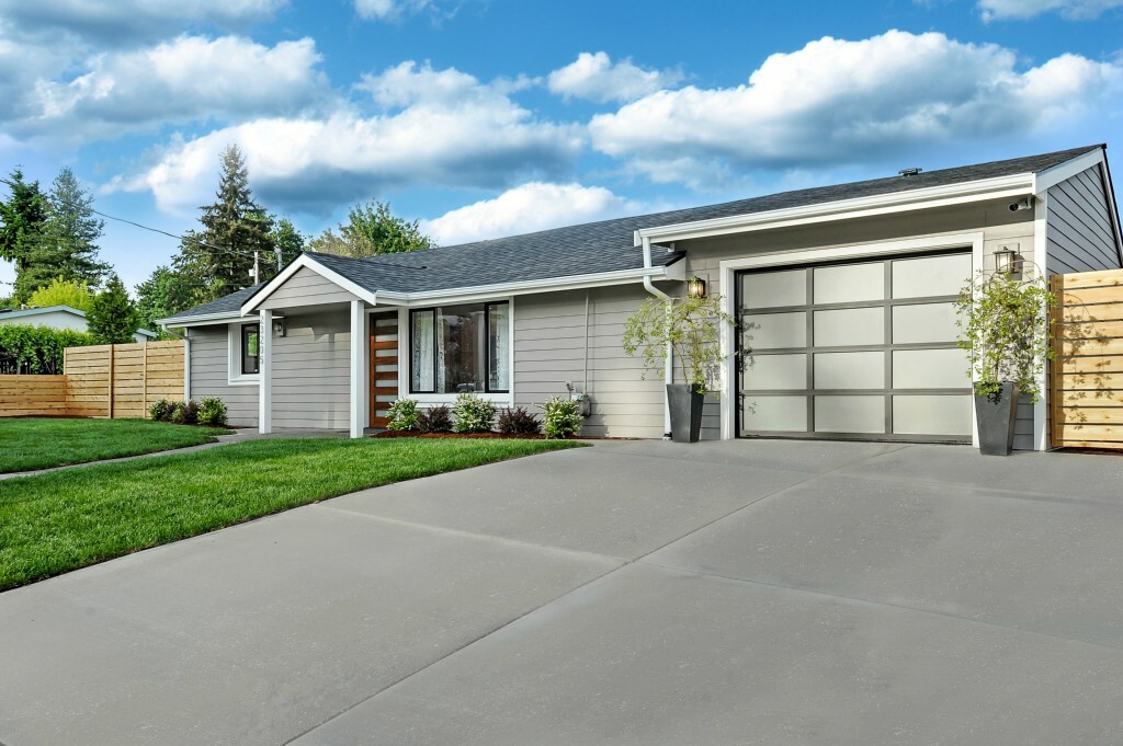 Property Photo: 23205 50th Ave W WA 98043