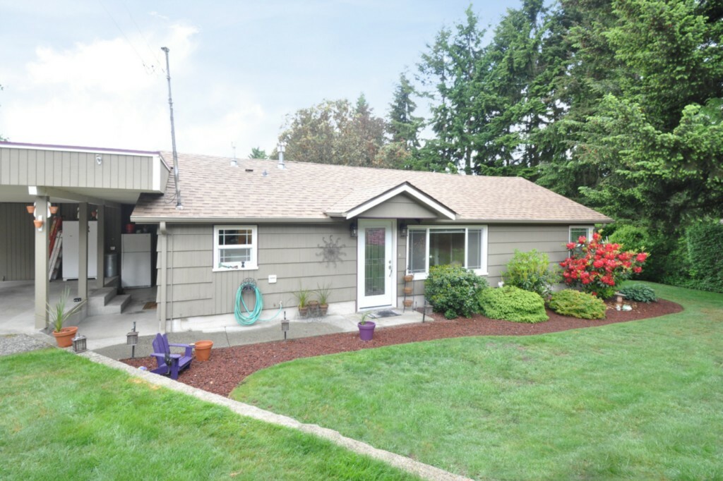 Property Photo:  3904 Sunset Dr W  WA 98466 