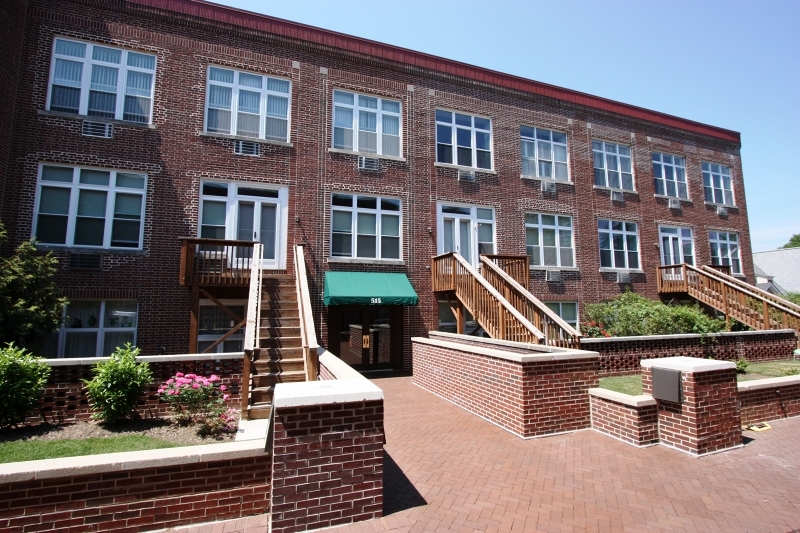 Property Photo: 515 Trinity Pl 3hn NJ 07090