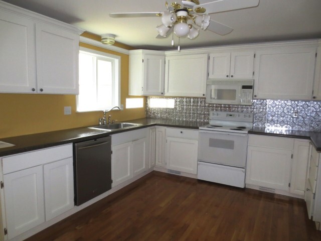 Property Photo: 16814 29th Dr SE WA 98012