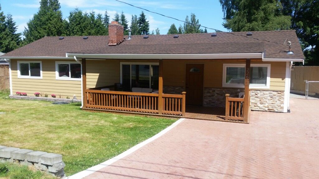 Property Photo:  22623 80th Avenue W  WA 98026 