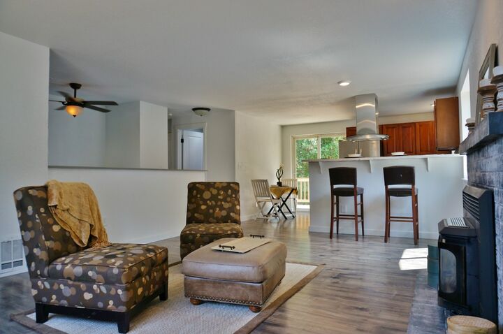 Property Photo: 3315 SE Windsor Ct WA 98366