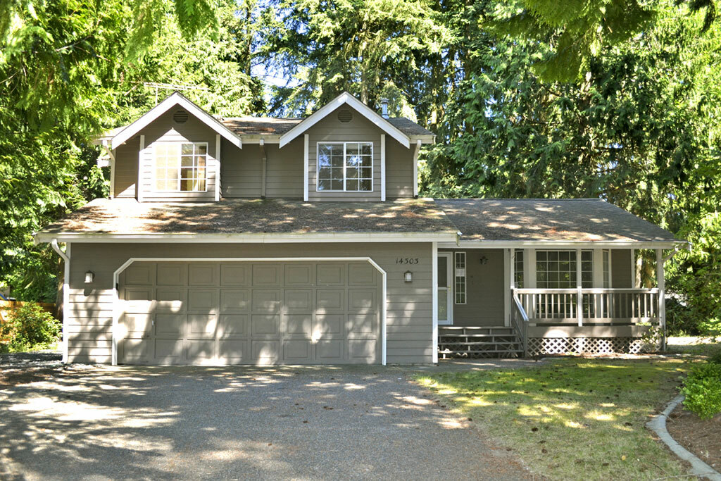 Property Photo:  14303 109th Av Ct E  WA 98374 