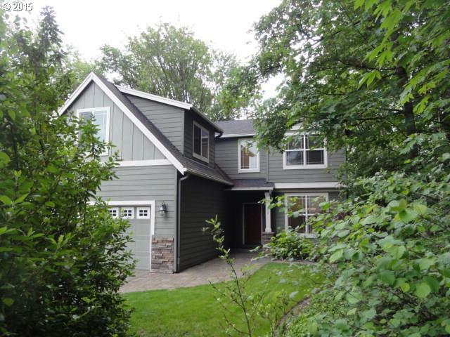 Property Photo:  210 NE 72nd Pl  OR 97124 