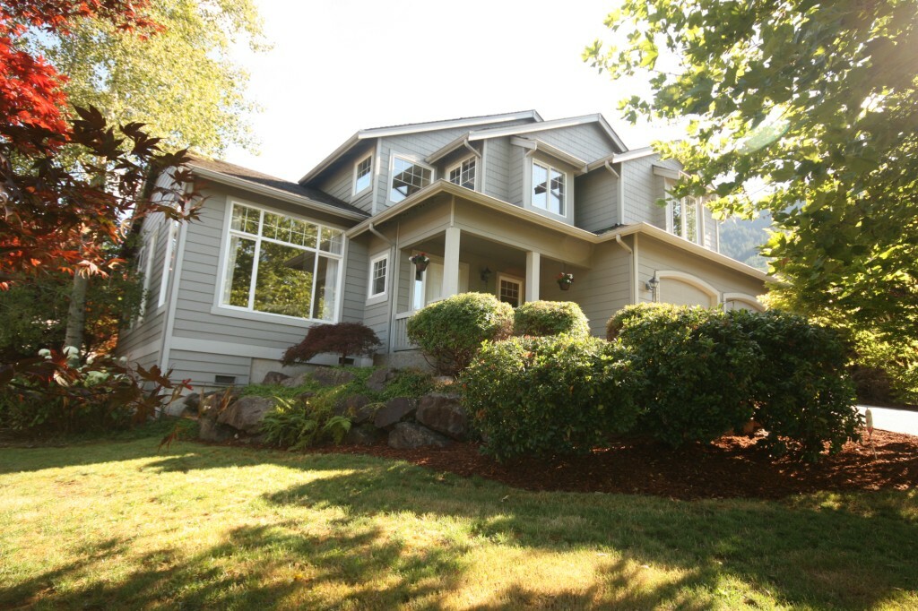 Property Photo:  1235 Forster Blvd SW  WA 98045 