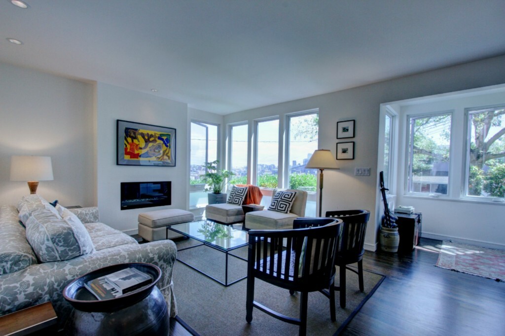 Property Photo: 410 Highland Dr WA 98109