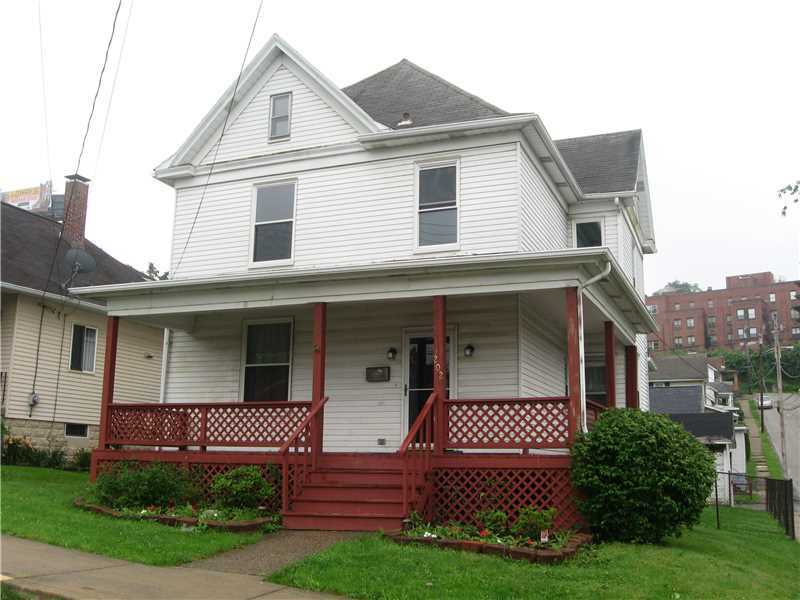 Property Photo:  202 Richland Avenue  PA 15317 