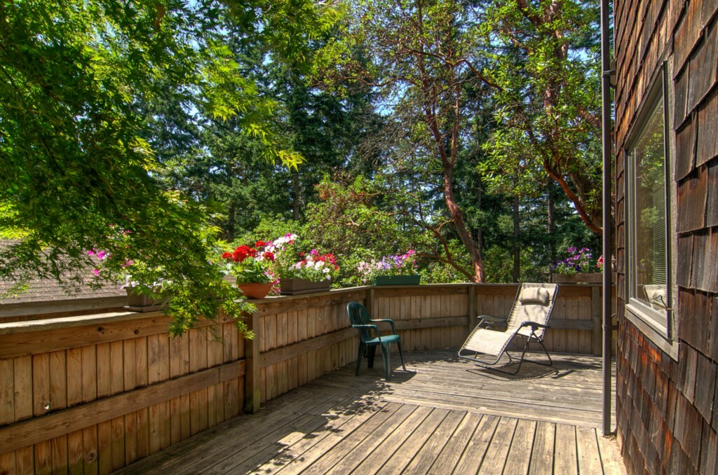 Property Photo:  6 Tree House Place  WA 98250 