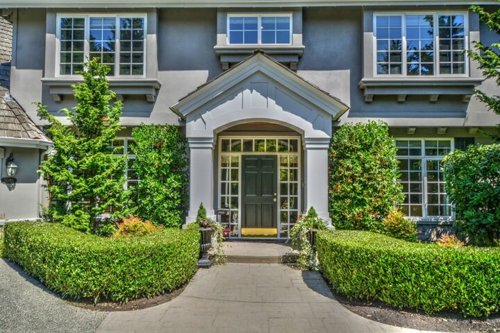 Home for sale in Bothell 5005 176th St SE, Bothell, WA 98012