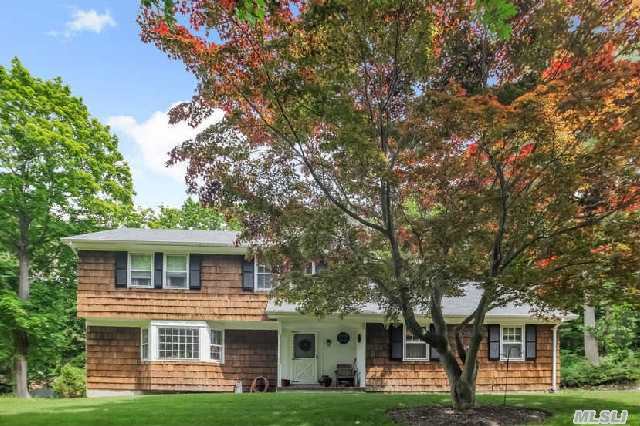 Property Photo:  39 Briarcliff Road  NY 11786 