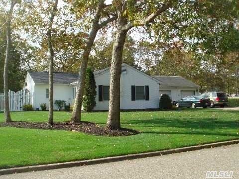 40 A Tremont Avenue  Patchogue NY 11772 photo