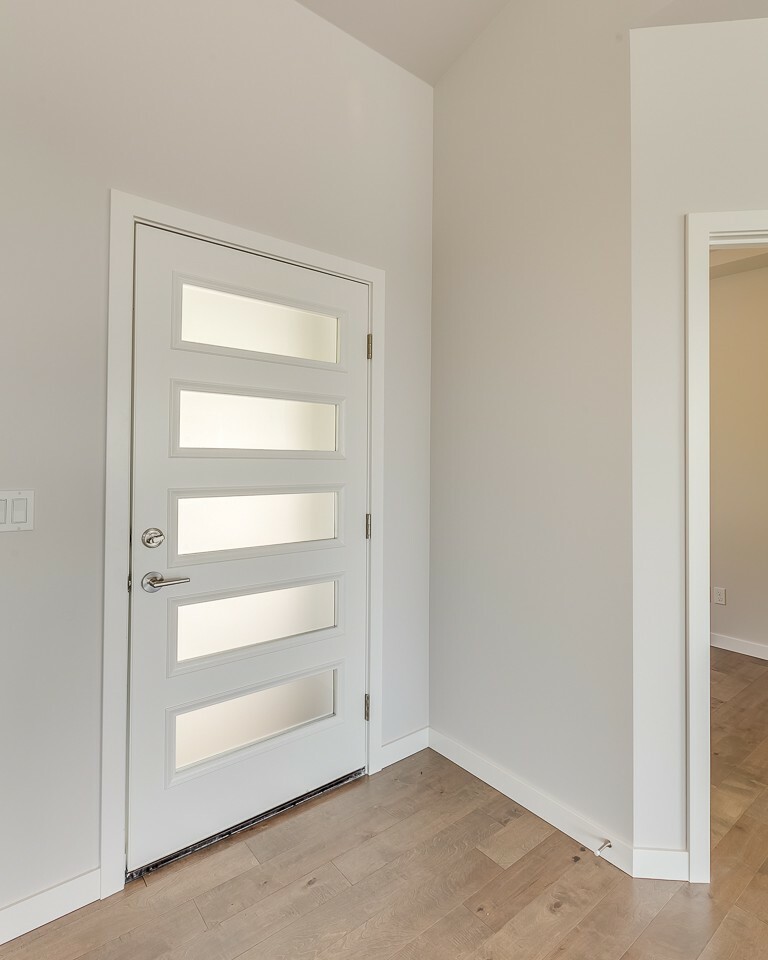 Property Photo: 1055 St Moritz Ct WA 98282