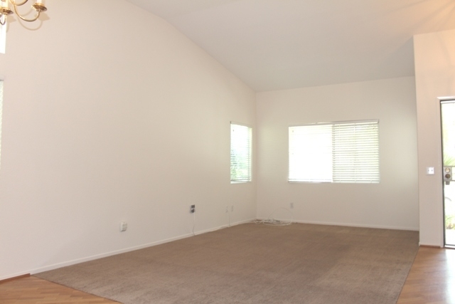 Property Photo:  441 Primrose  CA 92057 