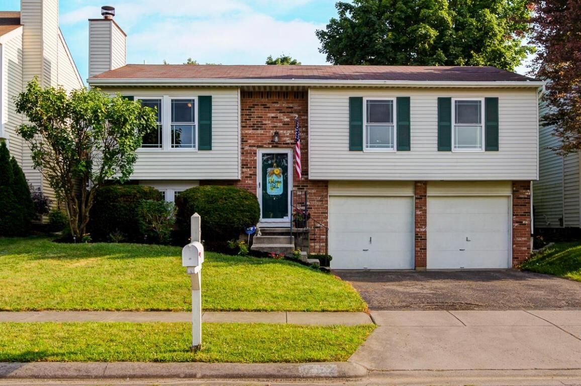 Property Photo: 1762 Lone Prairie Drive OH 43065