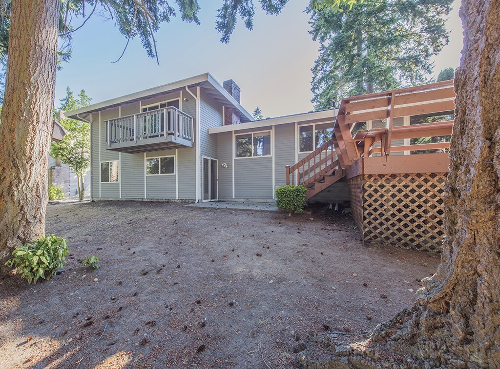 Property Photo: 32528 30th Ave SW WA 98023