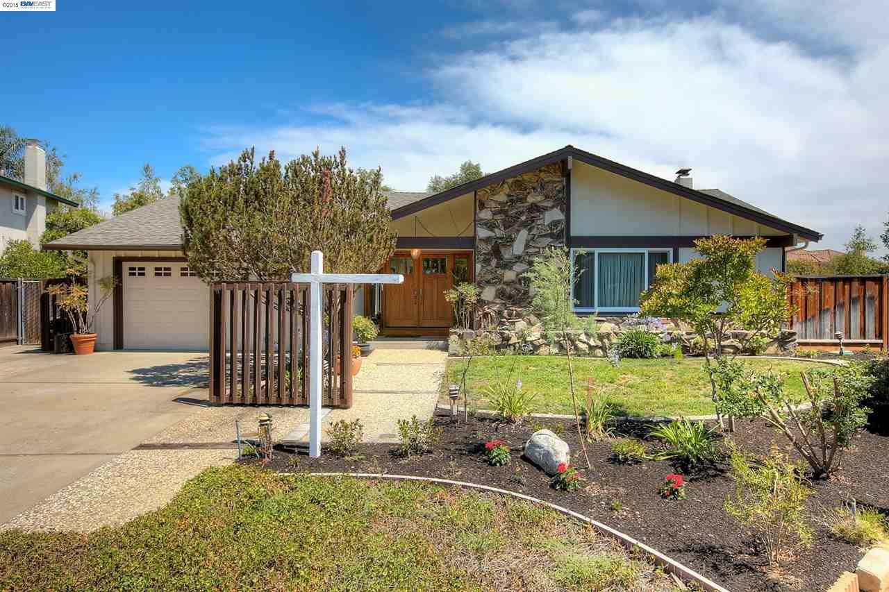 Property Photo:  1252 Westbrook Place  CA 94550 