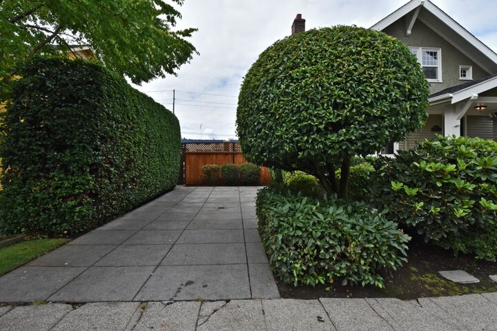 Property Photo: 2315 Minor Ave E WA 98102