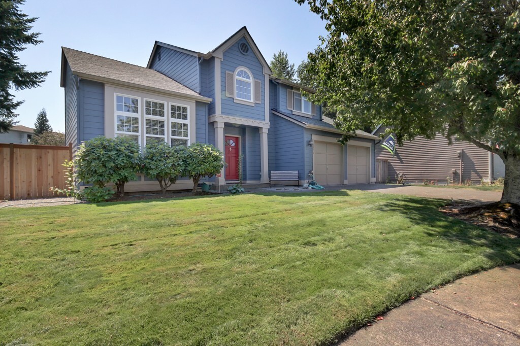 Property Photo:  16820 132nd Ave E  WA 98374 