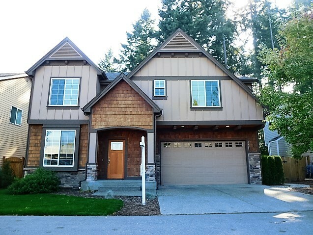 Property Photo:  3927 NE 9th Place  WA 98056 