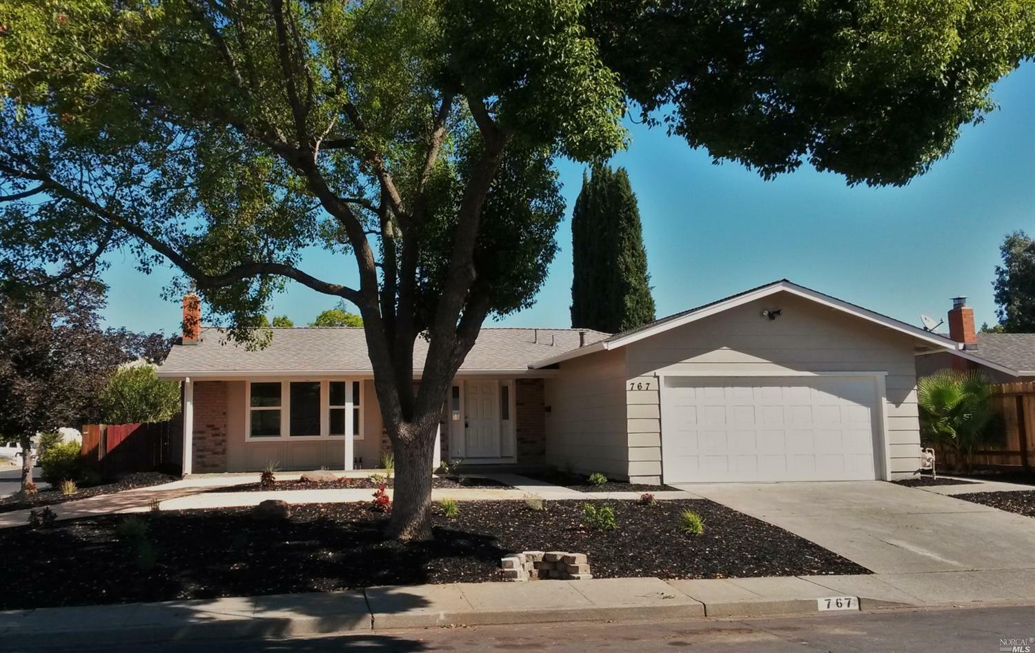 Property Photo: 767 Corte Granada CA 95688