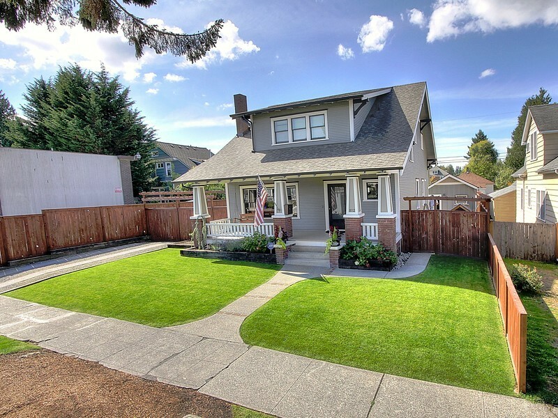 Property Photo: 812 N Oakes St WA 98406