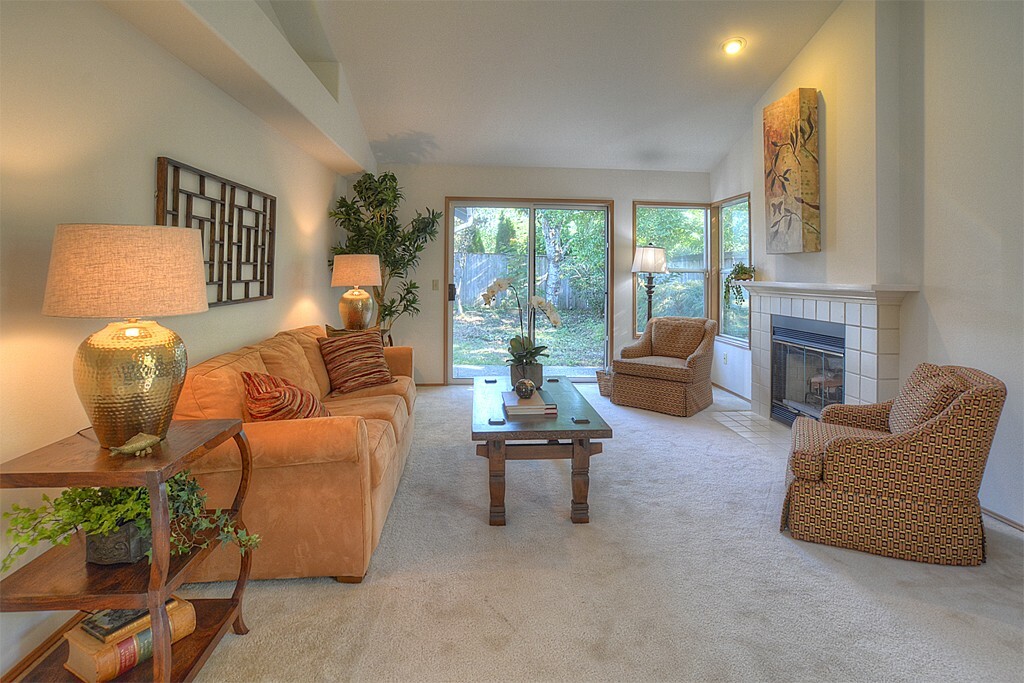 Property Photo: 3726 247th Ave SE WA 98029