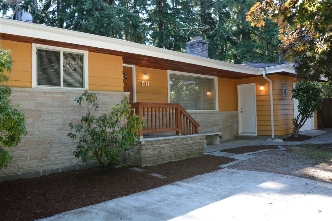 Property Photo:  511 NW 205th St  WA 98177 