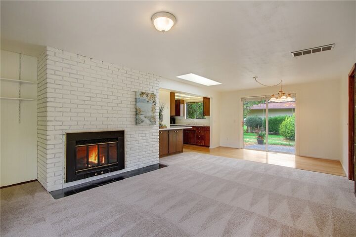 Property Photo:  4529 NE 24th St  WA 98059 