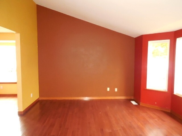 Property Photo: 624 107th Place SE WA 98208