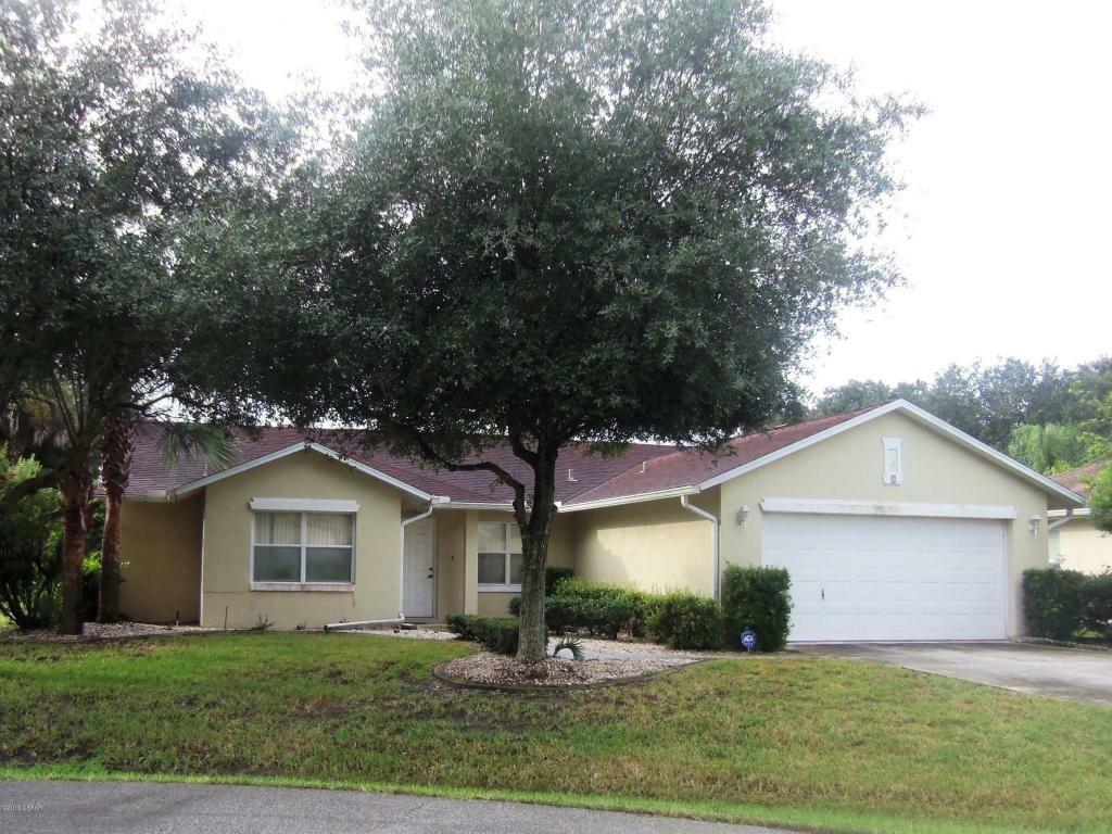 Property Photo:  3 Carlson Place  FL 32137 