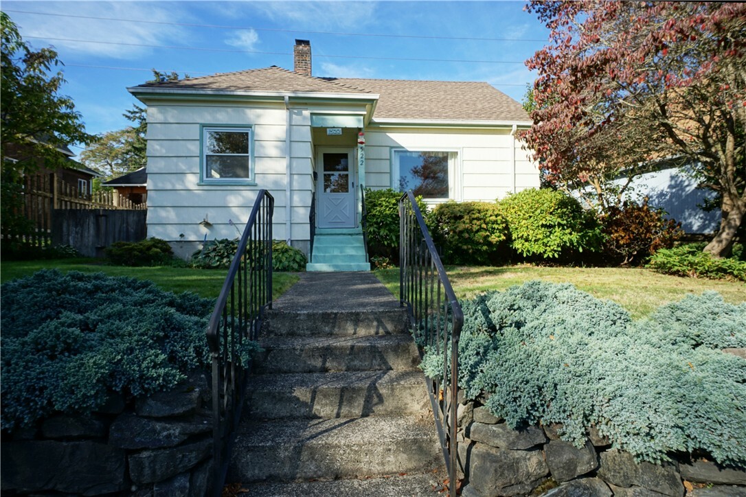 Property Photo: 1522 N Oakes WA 98406