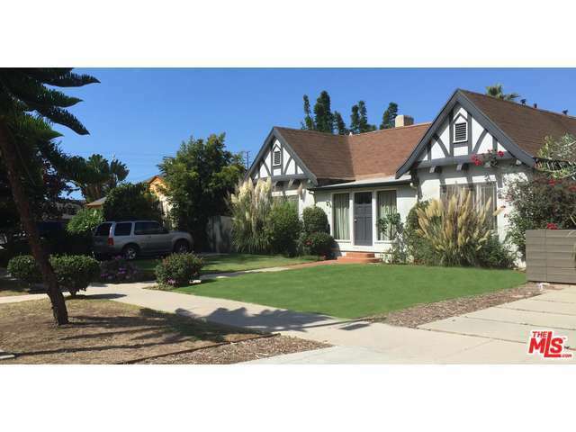 Property Photo: 1037 Victoria Ave CA 90291