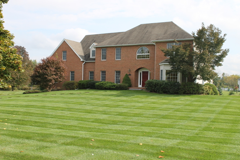 Property Photo: 1 Richmond Hill Dr NJ 07871