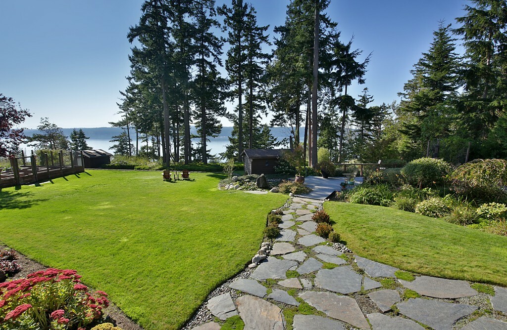 Property Photo:  3560 Holmes View Dr  WA 98260 